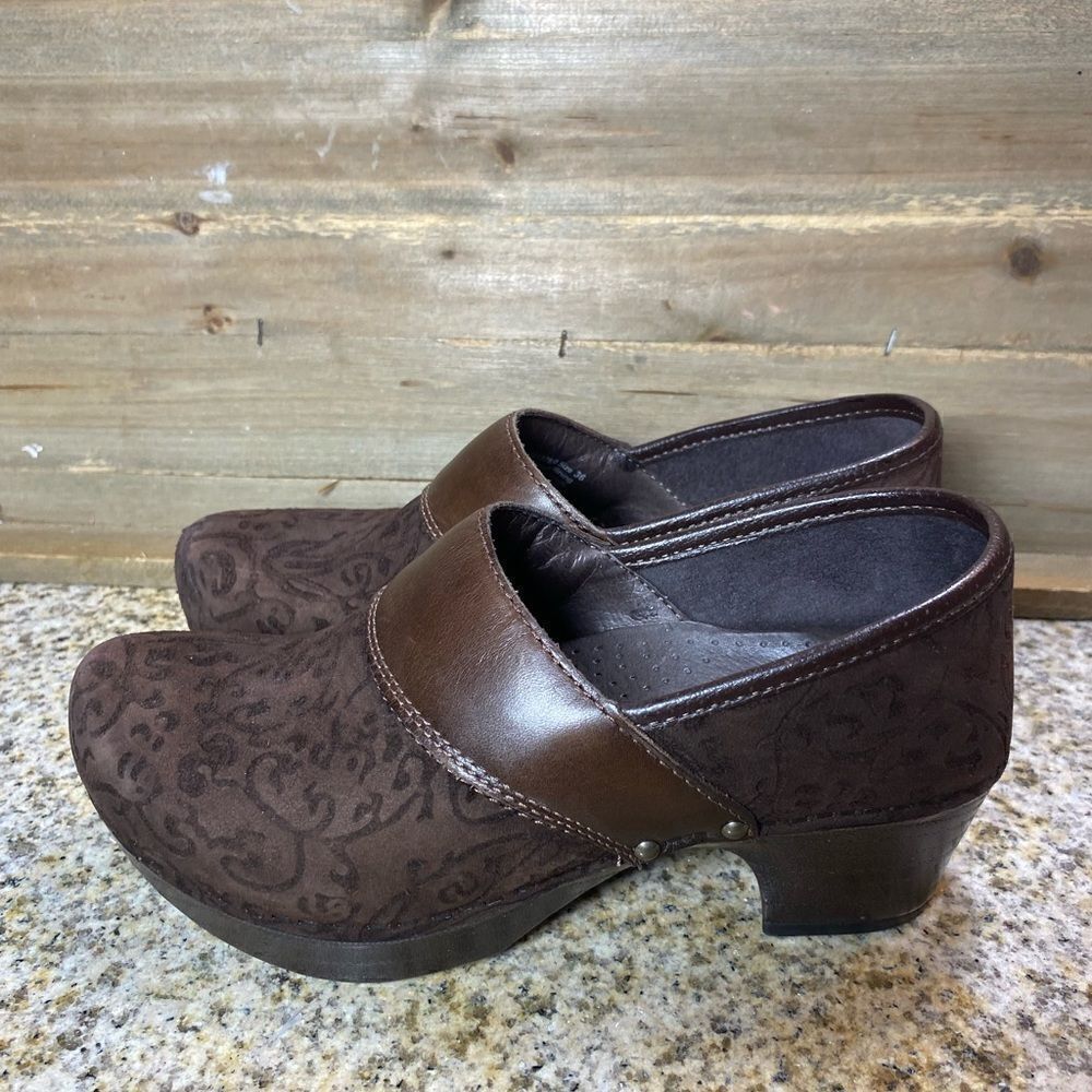 ✅Dansko Prima Brown Floral Suede/Leather Clogs Women’s Shoes Sz 36